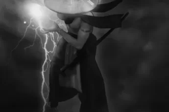 is-raiden-god-of-thunder-a-chinese-deity-photo-0