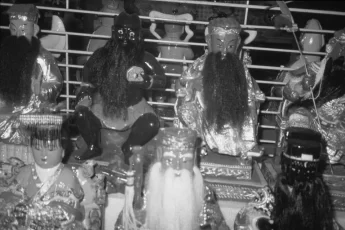 chinese-deity-with-black-face-photo-0