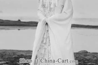 the-clothing-of-a-chinese-deity-photo-0