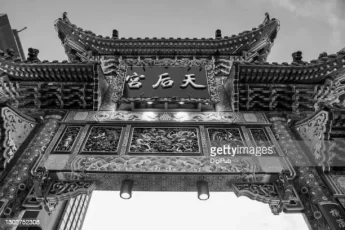temples-dedicated-to-a-mu-chinese-deity-photo-0