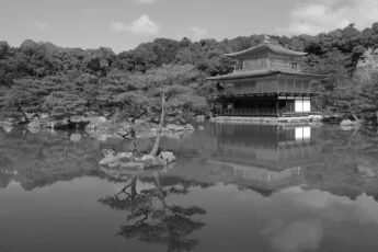 chinese-figure-bump-on-head-deity-image-0