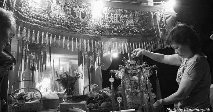 how-to-worship-the-chinese-seven-sisters-photo-0