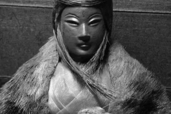 the-chinese-deity-bunny-and-the-rabbit-god-photo-0