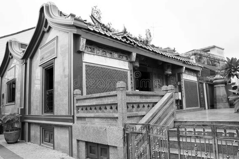 chinese-roof-tile-deity-image-0