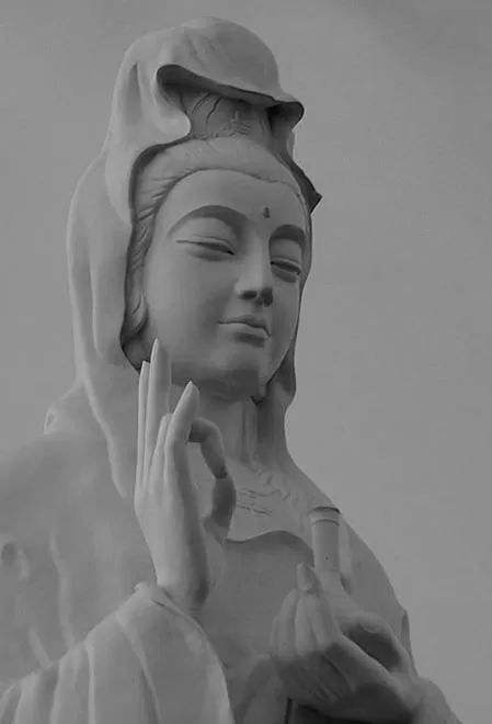 chinese-deity-of-compassion-image-0